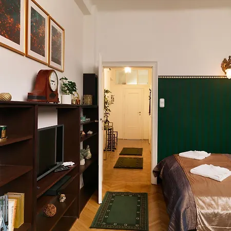 Black Baron Budapest