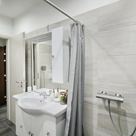 Black Baron Apartman *